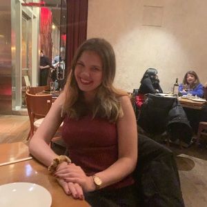 Meet your Posher, Brenna